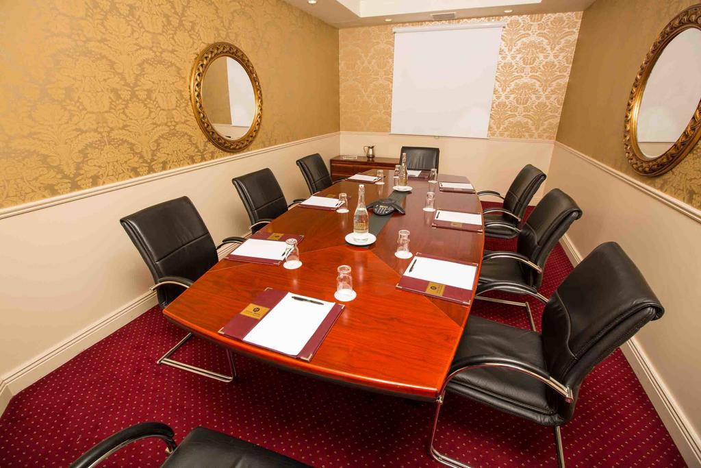 Anner Hotel Thurles Extérieur photo
