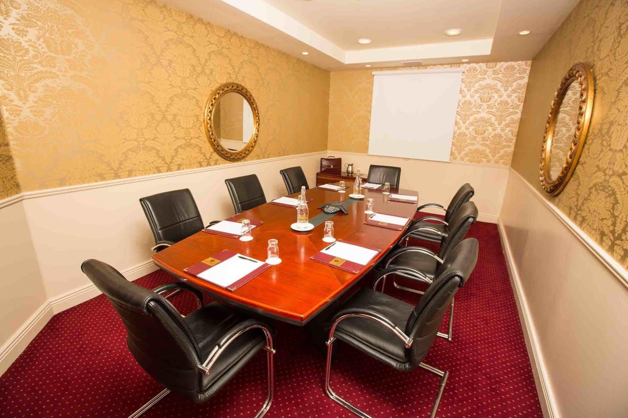 Anner Hotel Thurles Extérieur photo