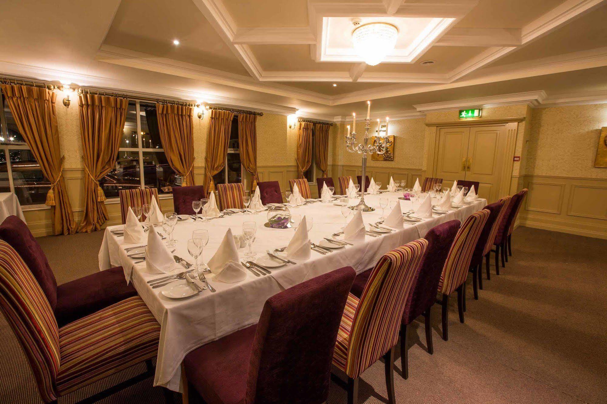 Anner Hotel Thurles Extérieur photo